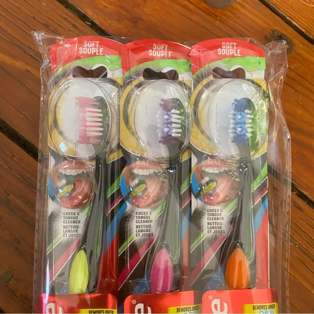 Pack of 6 Colgate 360 Fresh and Protect Soft Manual Toothbrush Ages 8+ Multipack